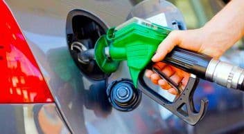Motorinin Litre Fiyatı 15 Tl’yi Geçti
