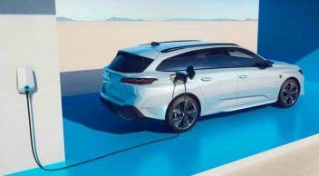 Elektrikli Yeni Peugeot E-308, 2023’Te Türkiye’de!