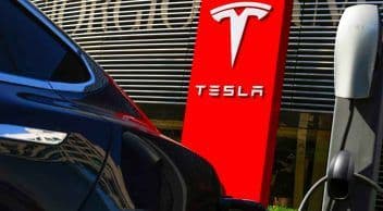 Tesla’dan Yıl Sonu İndirimi