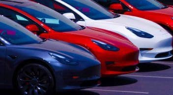 Tesla 1 Milyondan Fazla Aracını Geri Çağırdı