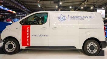 Stellantis, Paris Otomobil Fuarı’na Elektrikli Ürün Gamıyla Katıldı