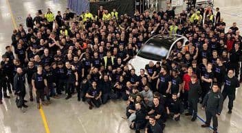 Tesla’nın Almanya Fabrikası İçin Çalışacak İşçi Bulunamıyor!