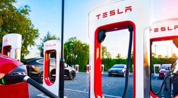 Tesla’ya Şarj Ağı İşletmeci Lisansı Verildi