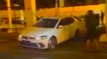 Marsilya’da Araba Bayisi Yağmalandı!